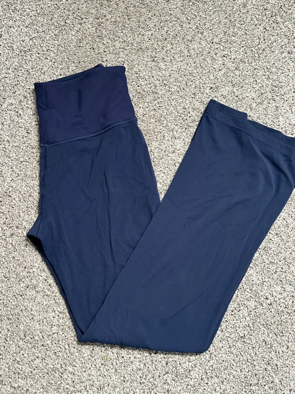 Athleta studio flare Navy  Yoga Pants size L active wear,yoga gym  stretch soft